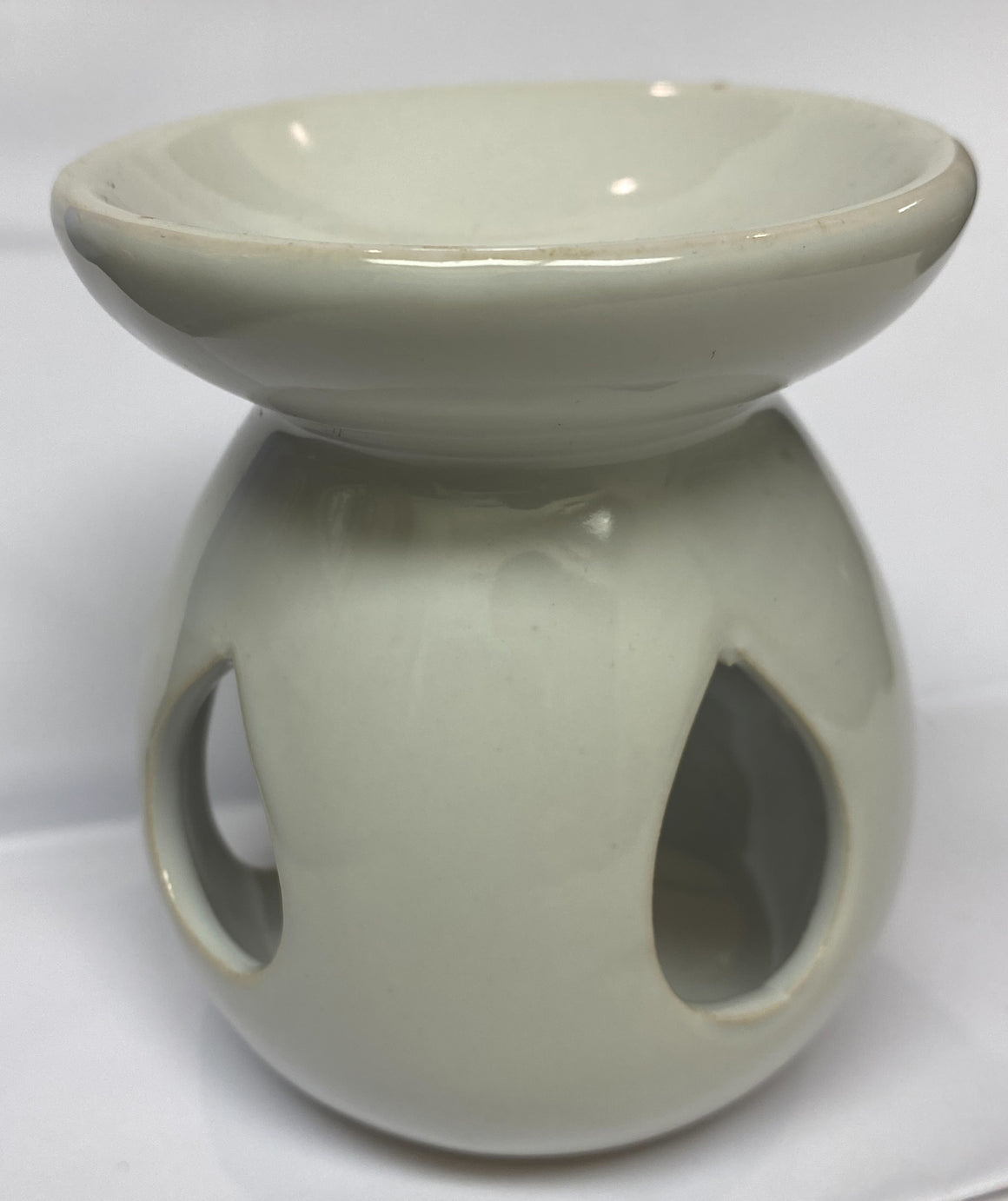 White Drops Ceramic Oil Burner